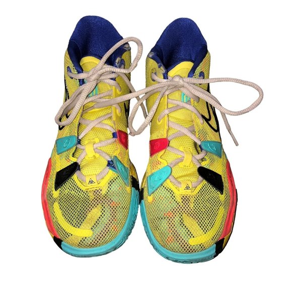 Nike Kyrie 7 Sneakers Youth 4Y Used 1 World 1 People CT4080-700 Some Wear - Picture 16 of 16